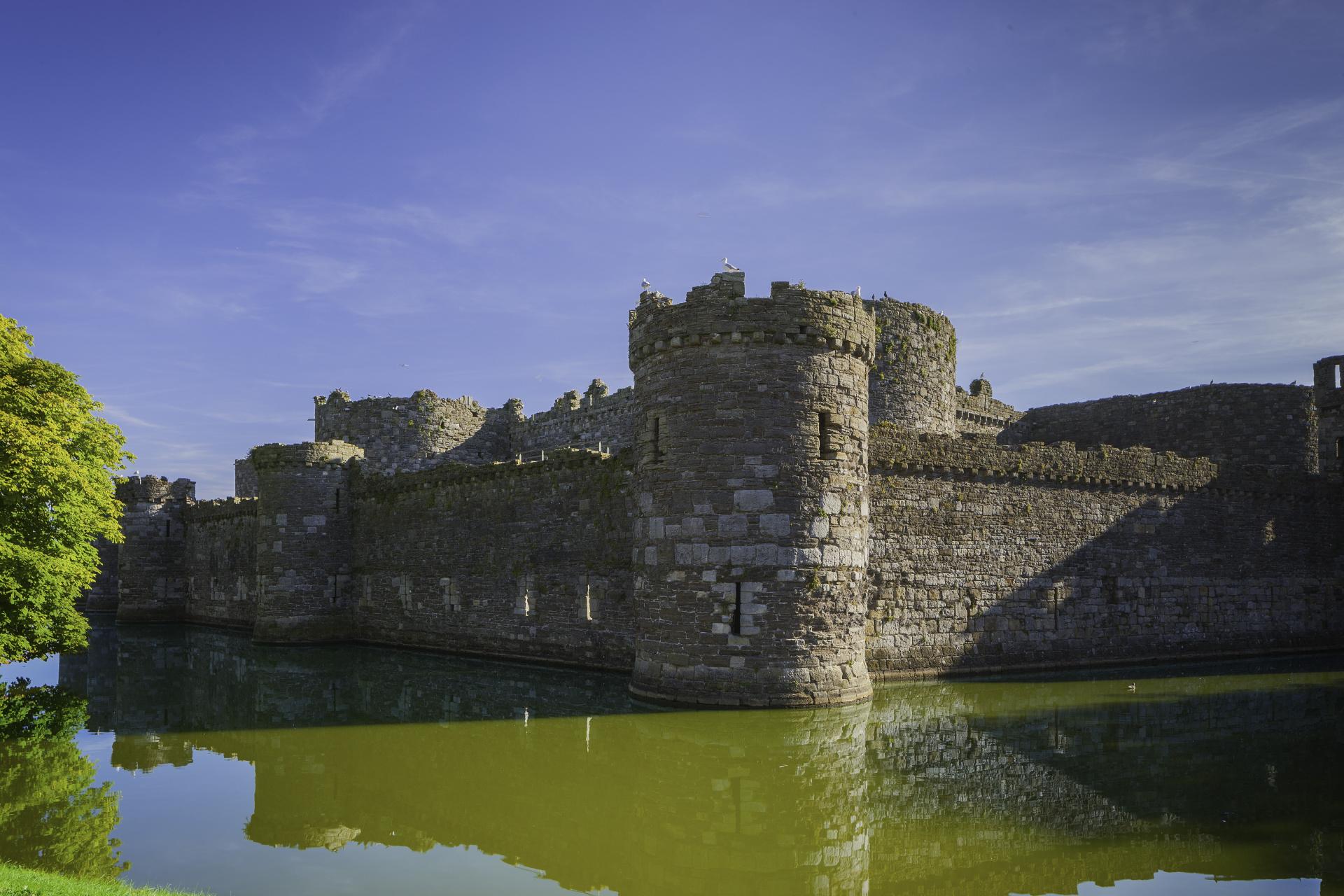 Castell Biwmares/Beaumaris Castle view of the south west corner of the castle