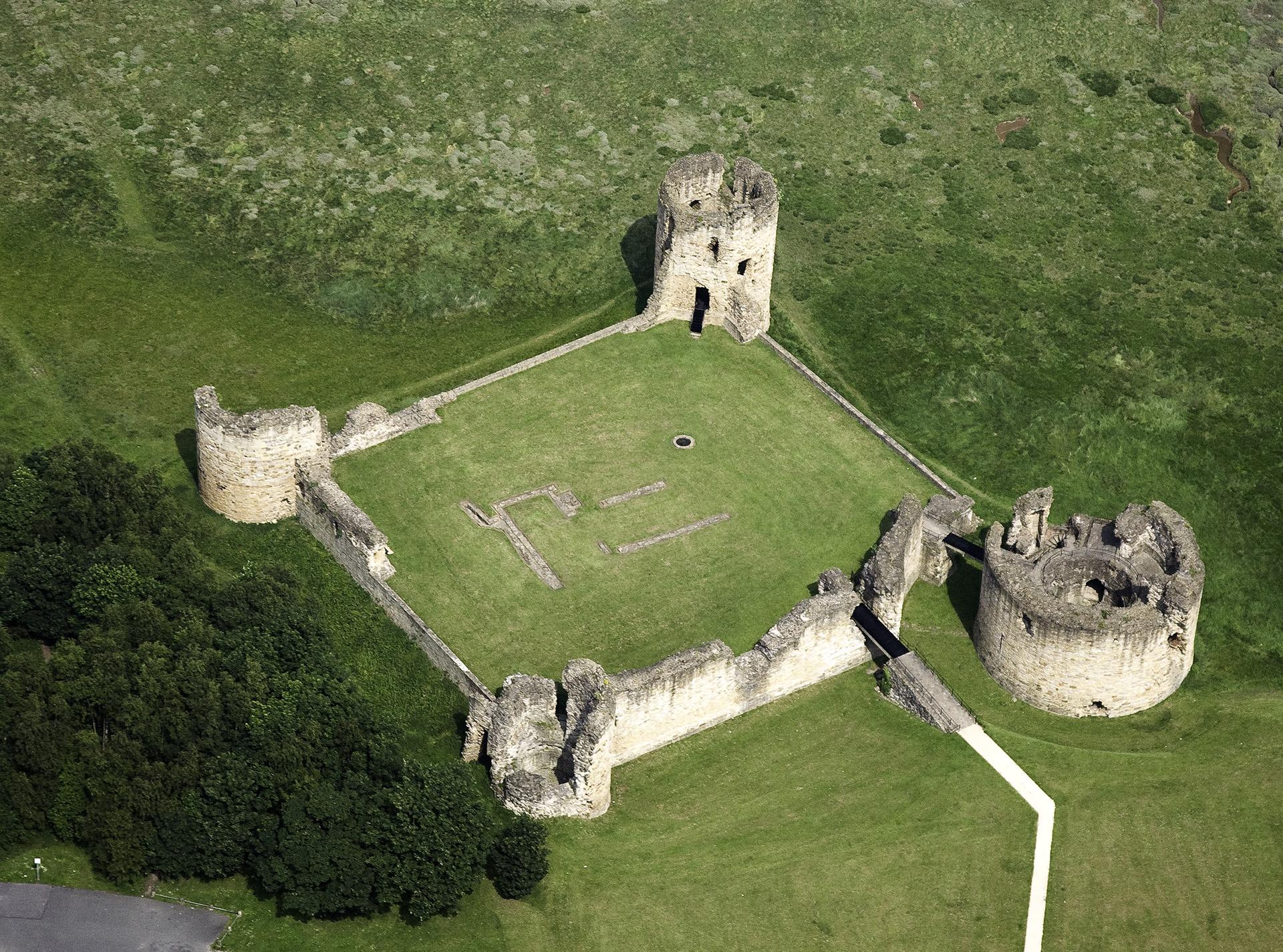 Castell y Fflint/Flint Castle