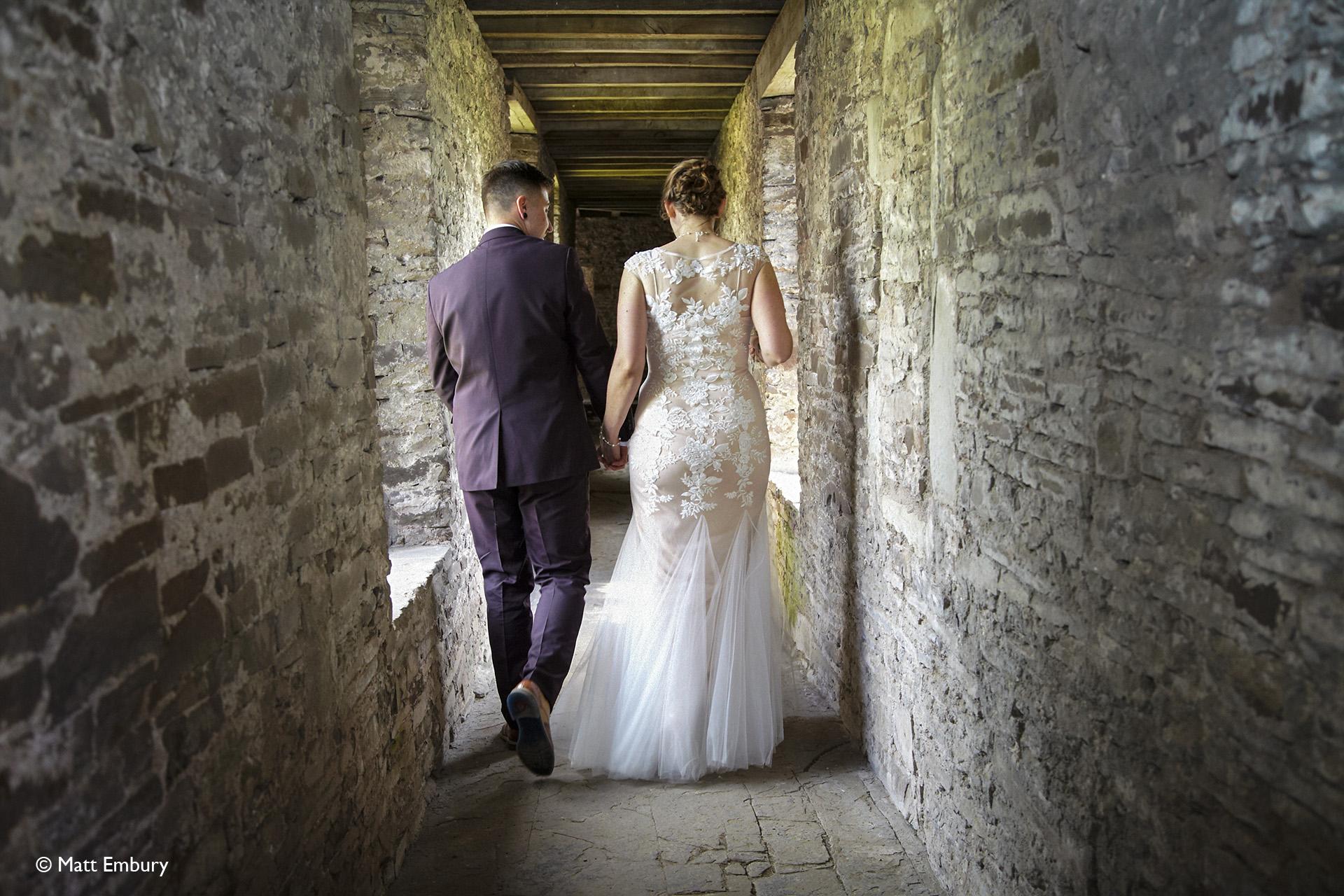 Priodas yn Llys Tretŵr/Wedding at Tretower Court