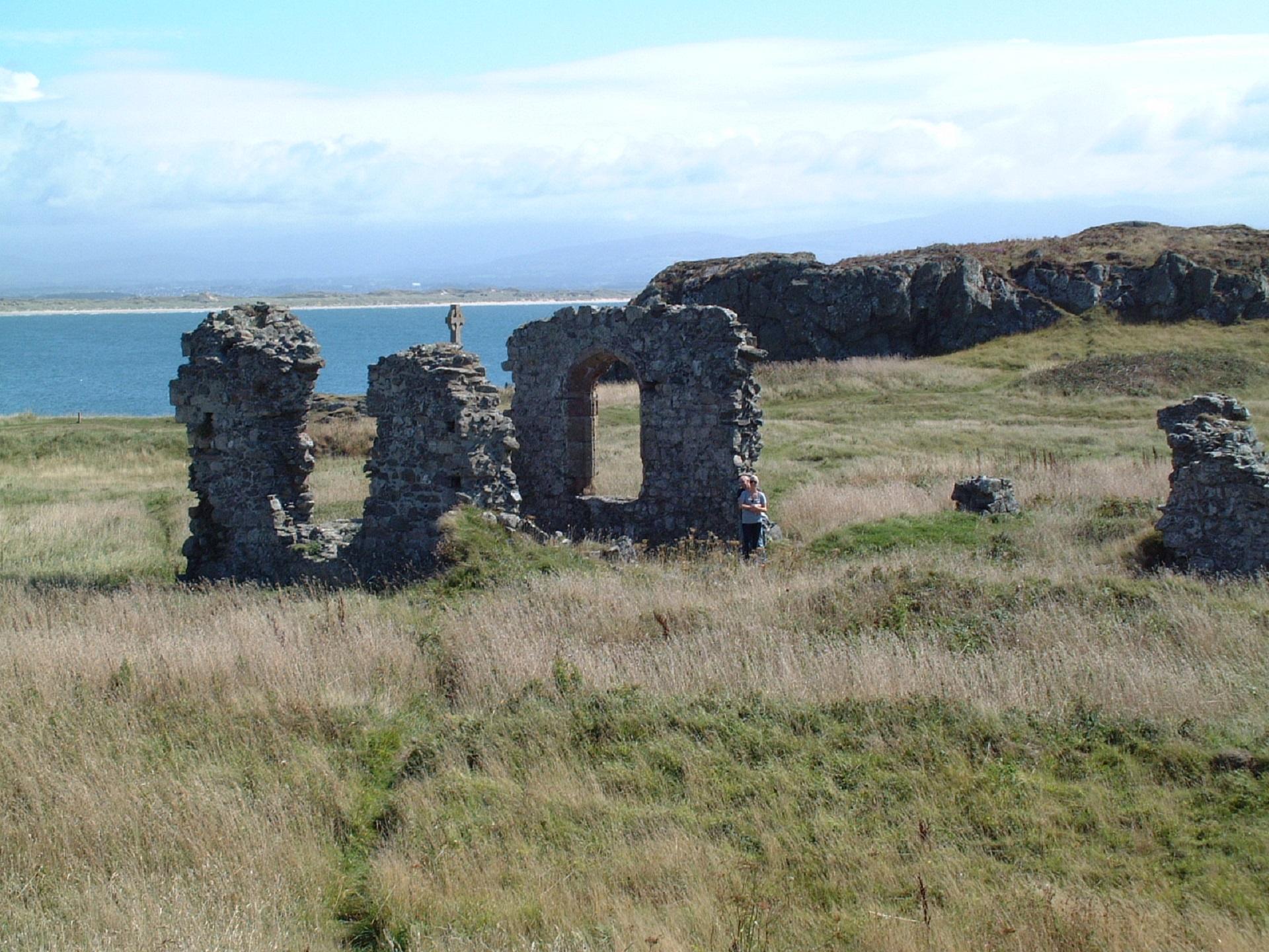 St Dwynwen’s Church / Eglwys Santes Dwynwen